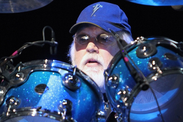 Ronnie Tutt de drummer van Elvis overleden